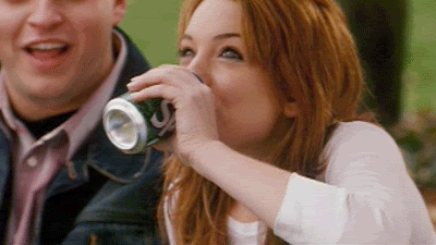 Lindsay-Lohan-Spits-Out-Drink ⋆ BYT // Brightest Young Things